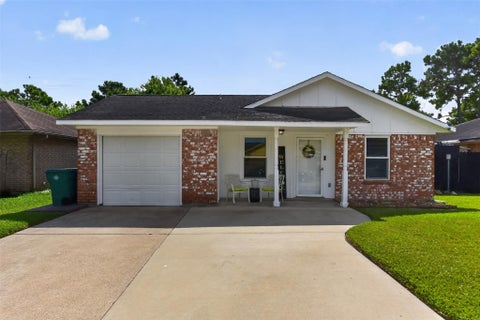 Photo of 4923 Parkland Street, Pasadena, TX 77504 (MLS # 90197027)