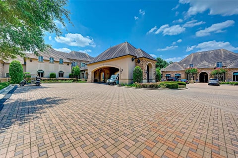 Photo of 11938 Rosebrier Park Lane, Houston, TX 77082 (MLS # 71173045)