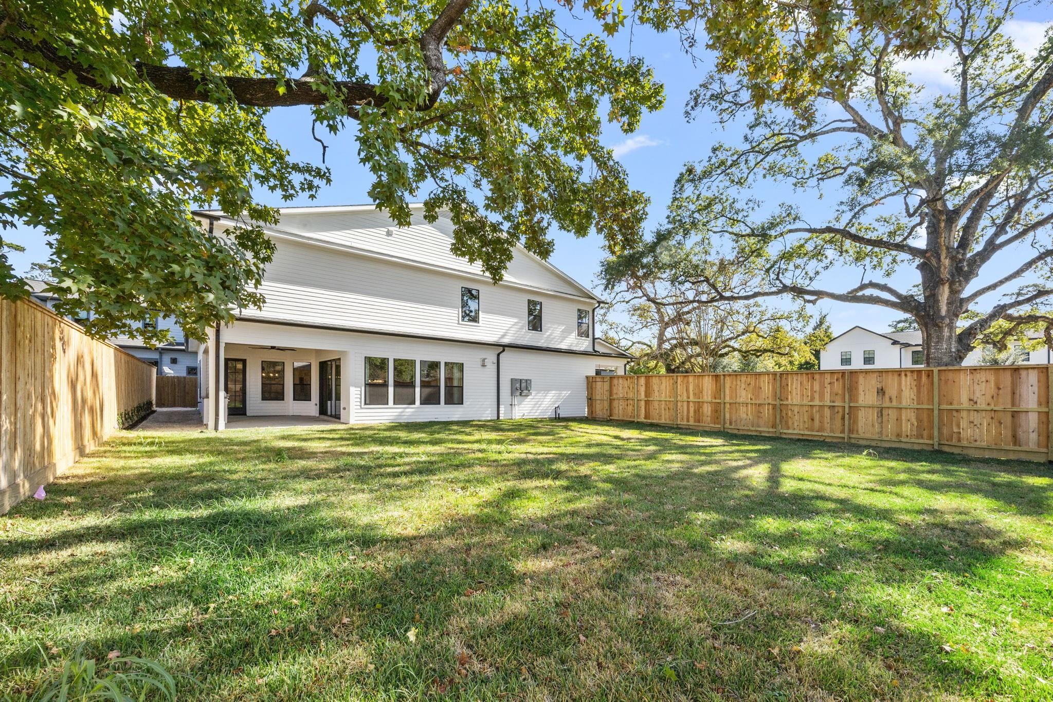 4902 Oak Forest Drive