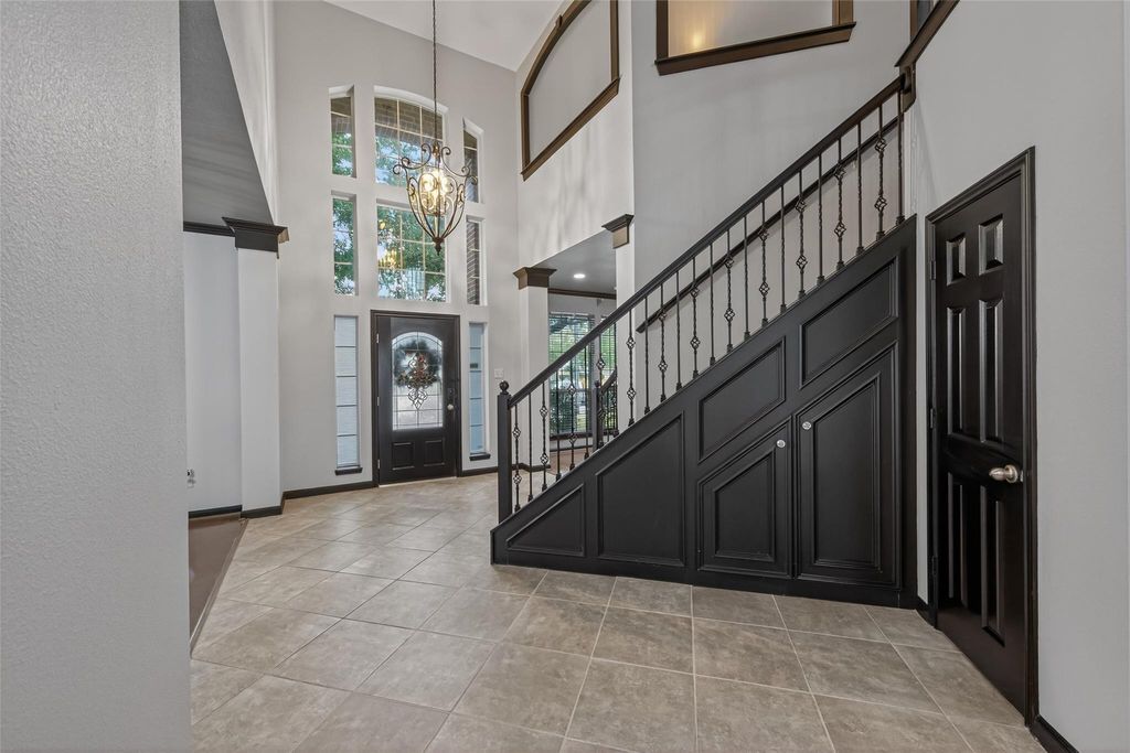 Photo of 15914 Maple Shores Dr, Houston, TX 77044 (MLS # 17091685)