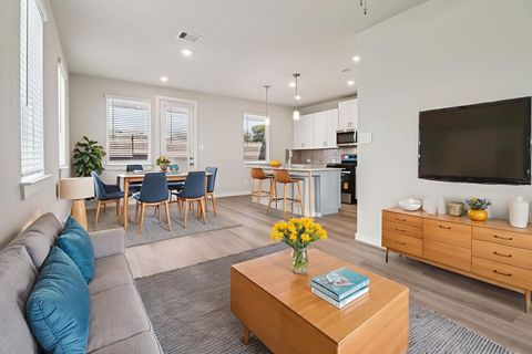 Homes For Sale - 3215 Quiet Sunset Drive<br/> Houston, TX 77080