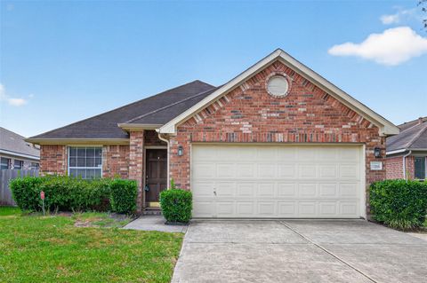Photo of 7218 Fox Hall Lane, Humble, TX 77338 (MLS # 59905120)