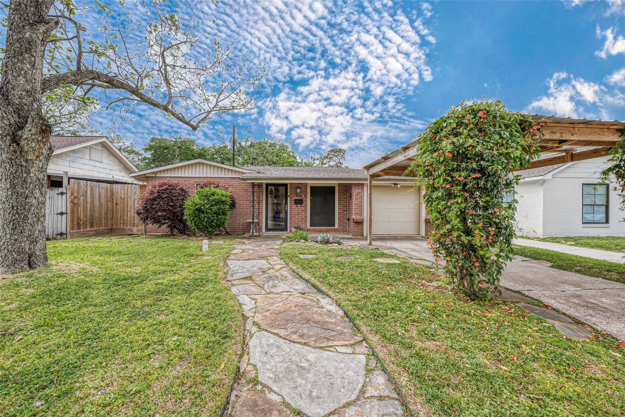 306 Graceland Street