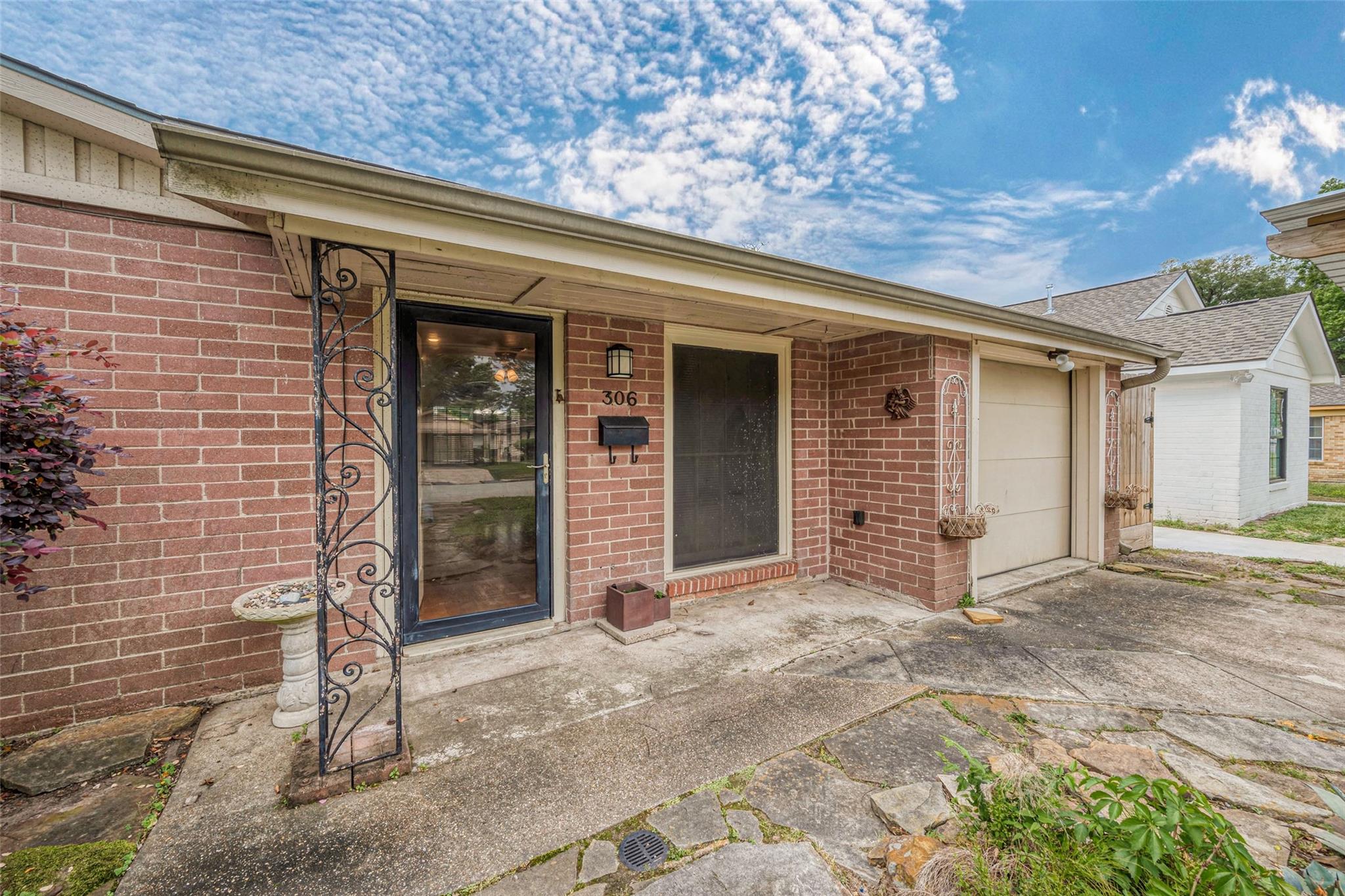 306 Graceland Street