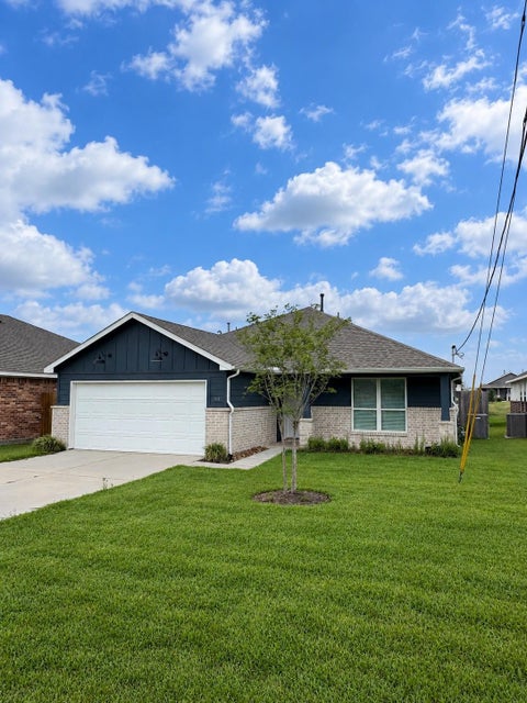 Photo of 94 County Road 5102 A, Cleveland, TX 77327 (MLS # 12890374)