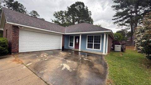 Photo of 102 Brookdale Circle, Woodville, TX 75979 (MLS # 65548362)