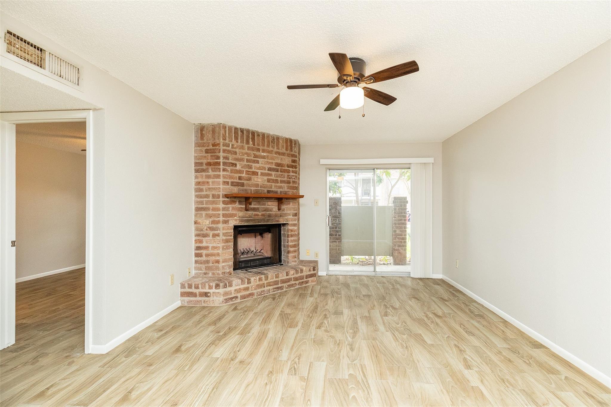 2800 Jeanetta Street 2805