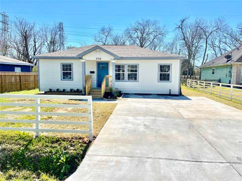 Photo of 5314 Wenda Street, Houston, TX 77033 (MLS # 68216499)