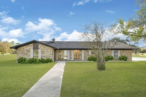 Photo of 32231 Sandwedge Drive, Waller, TX 77484 (MLS # 92808465)