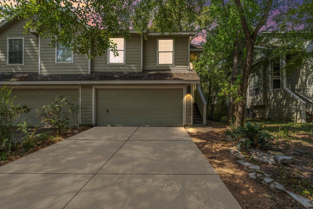 Photo of 15 Timberstar Street, Spring, TX 77382 (MLS # 13650789)