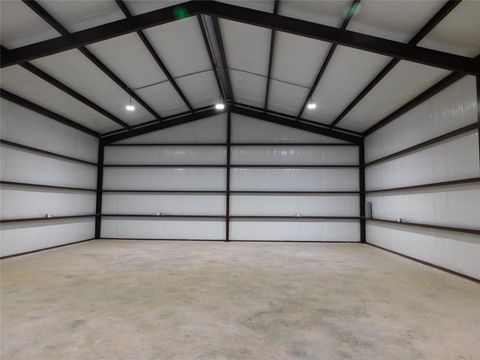 3640613989