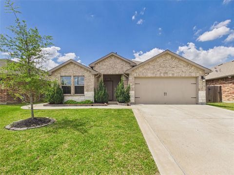 Homes For Sale - 3919 Hawaiian Court<br/> Baytown, TX 77521