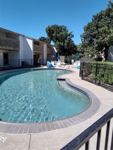 Condo For Sale - 13151 Walden Road #169<br/> Montgomery, TX 77356