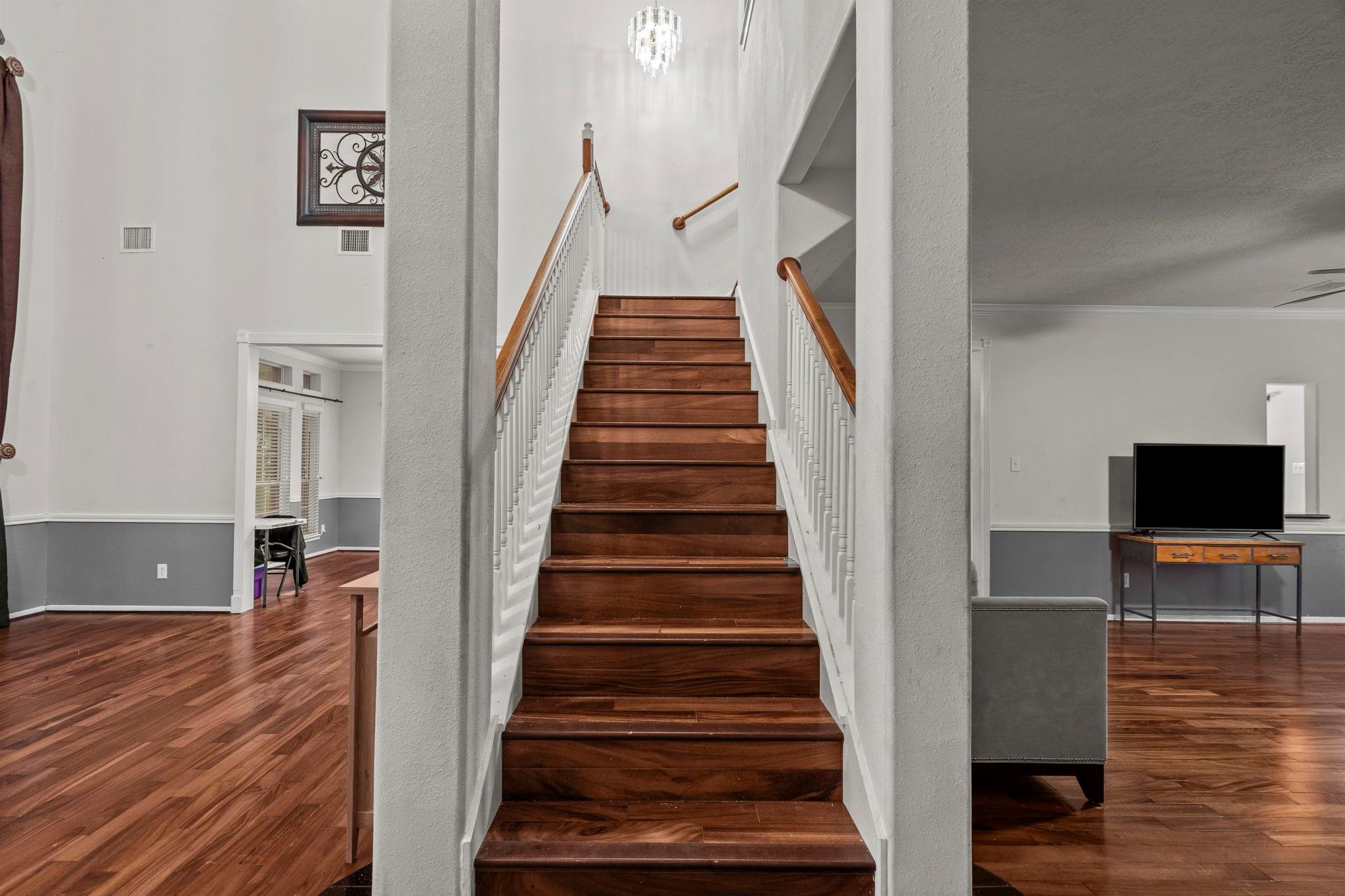 3811 Houston Lake Drive