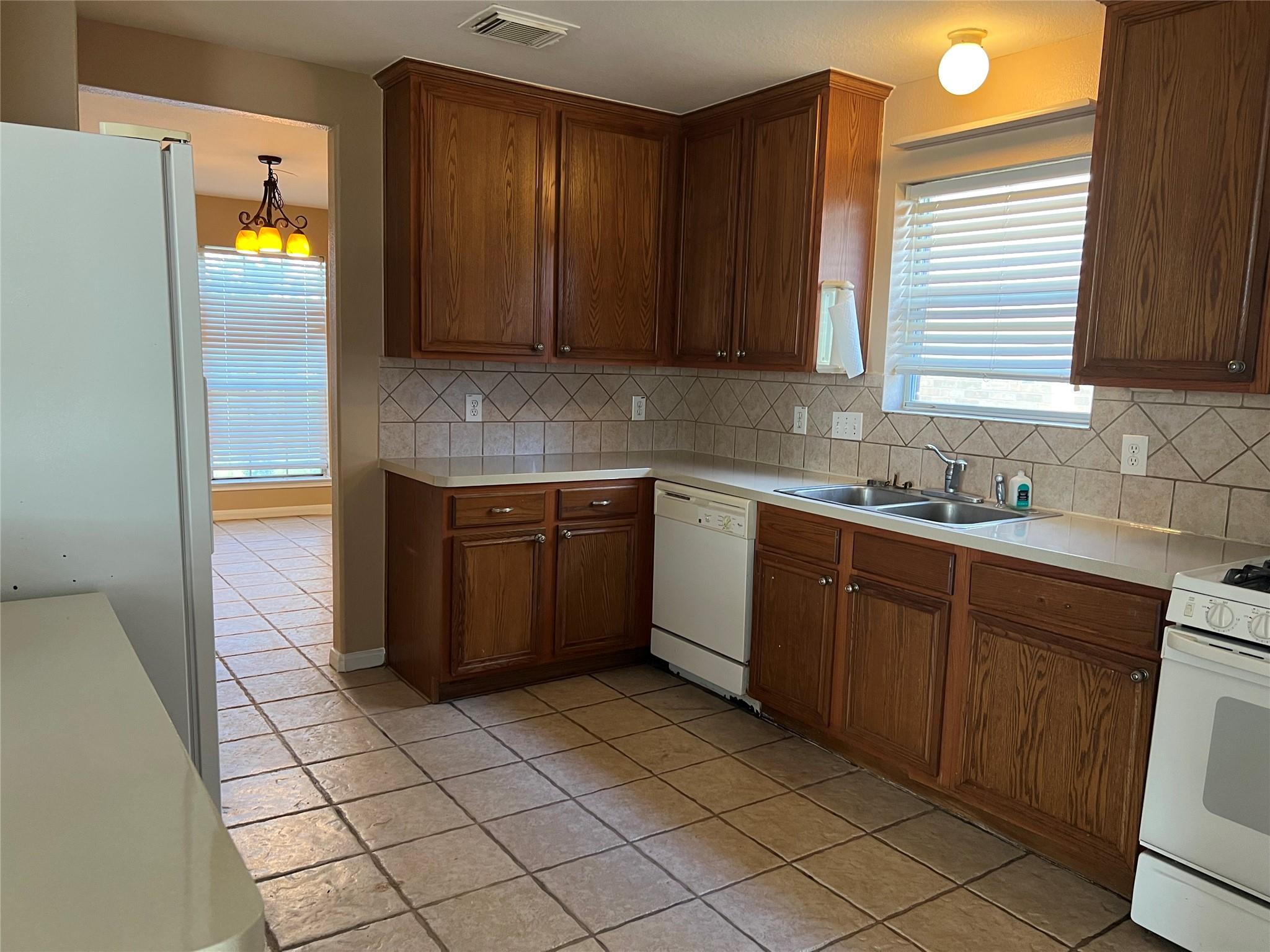 3223 Amber Meadow Drive