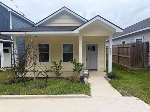 Photo of 16980 Kempwood, Montgomery, TX 77316 (MLS # 66827915)