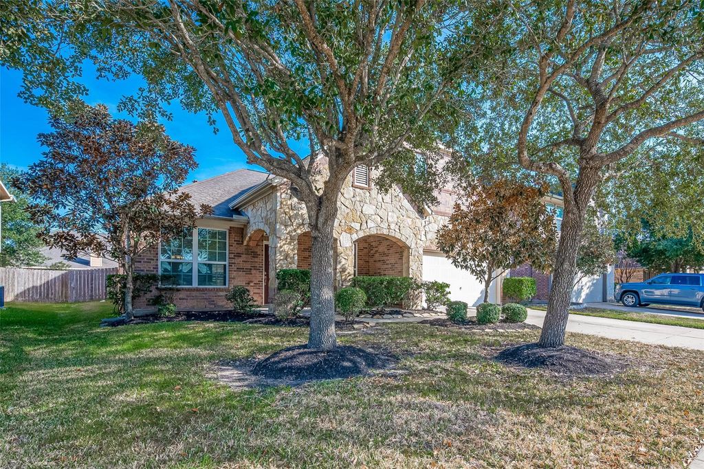 Photo of 30072 Willow Walk Lane, Brookshire, TX 77423 (MLS # 57350807)