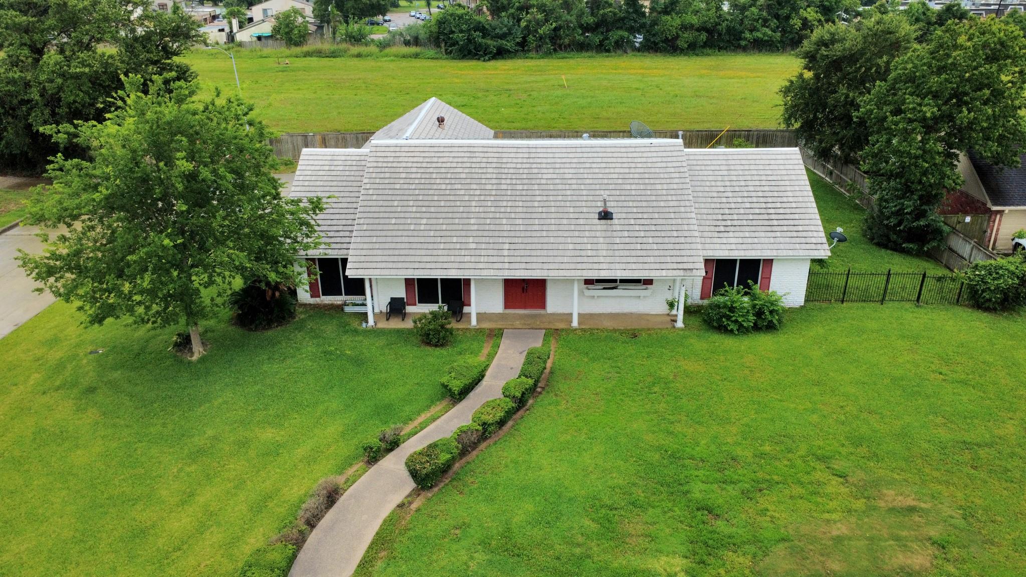 5001 Glenhaven Drive