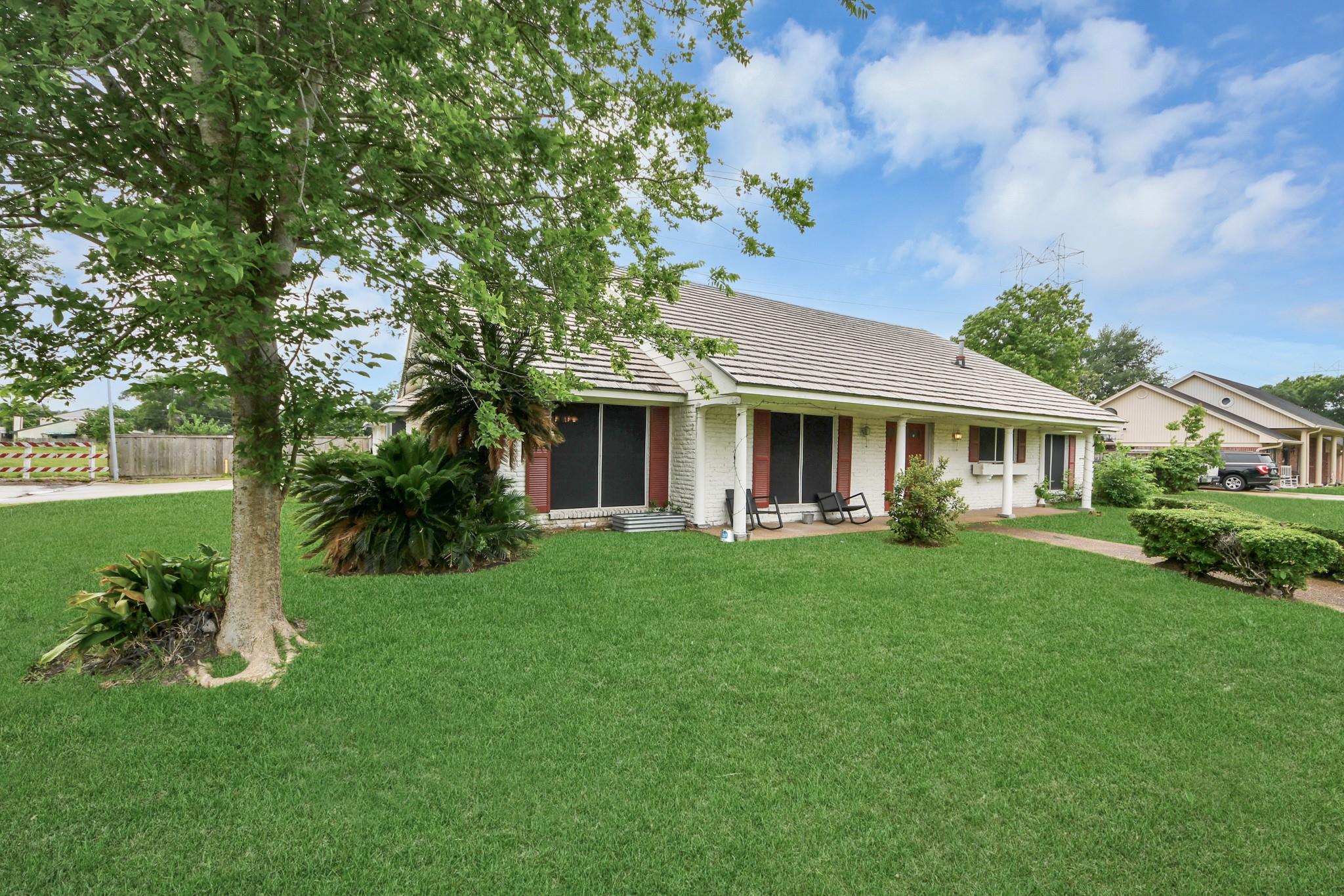 5001 Glenhaven Drive