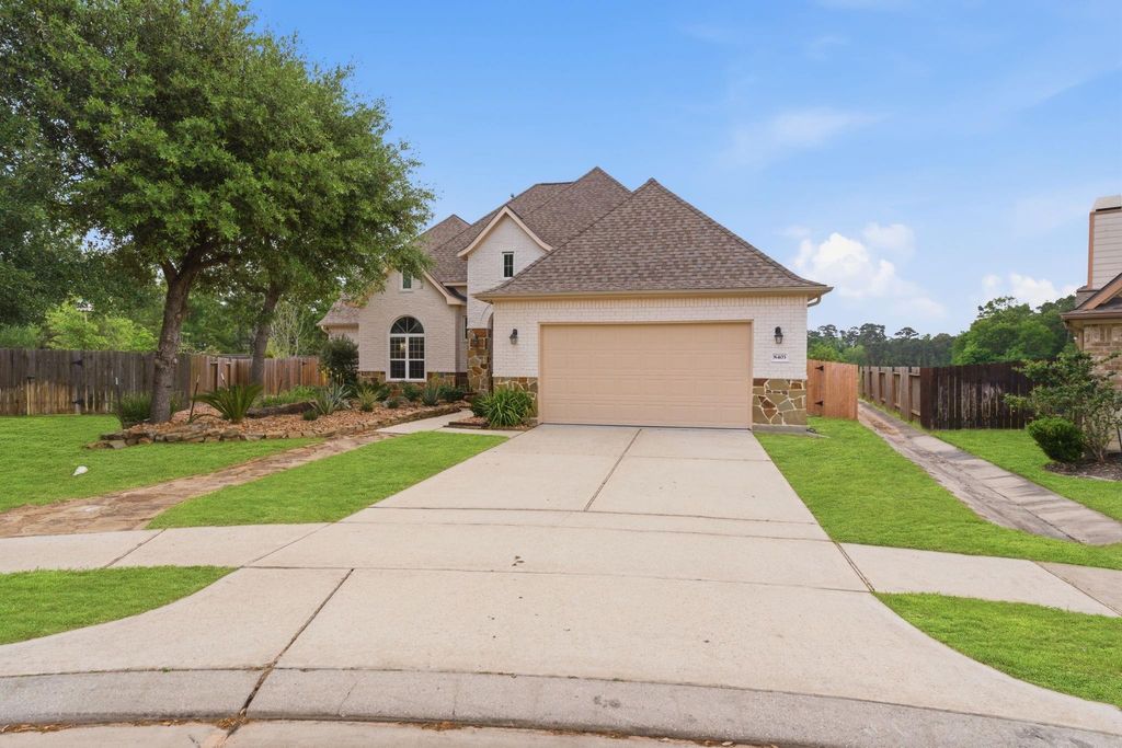 Photo of 8403 Greenridge Manor Ln Ln, Spring, TX 77389 (MLS # 40517134)
