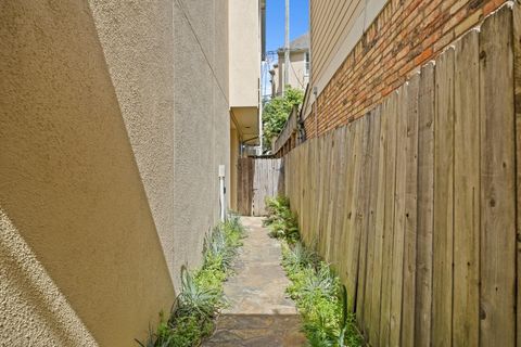 Tiny photo for 6514 Minola Street, Houston, TX 77007 (MLS # 8011267)