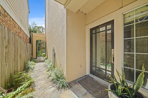 Tiny photo for 6514 Minola Street, Houston, TX 77007 (MLS # 8011267)