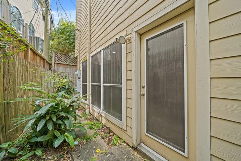 Tiny photo for 6514 Minola Street, Houston, TX 77007 (MLS # 8011267)