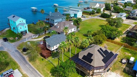 Photo of 115 12th Street, San Leon, TX 77539 (MLS # 6129607)