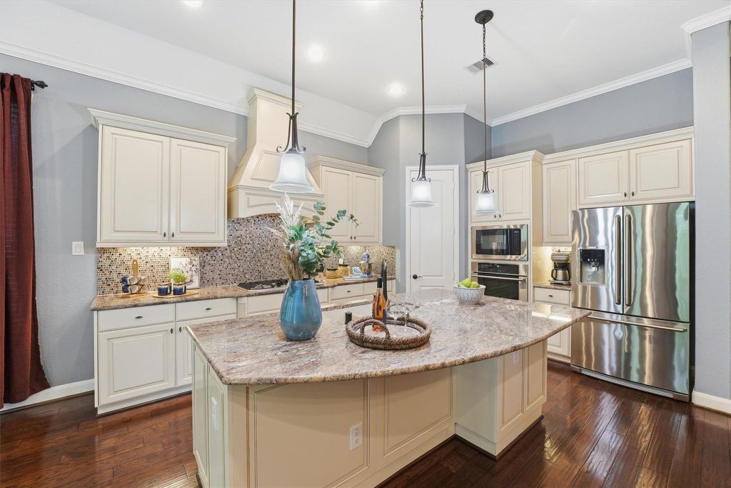 Photo of 17207 Rainier Creek Drive, Humble, TX 77346 (MLS # 28797266)