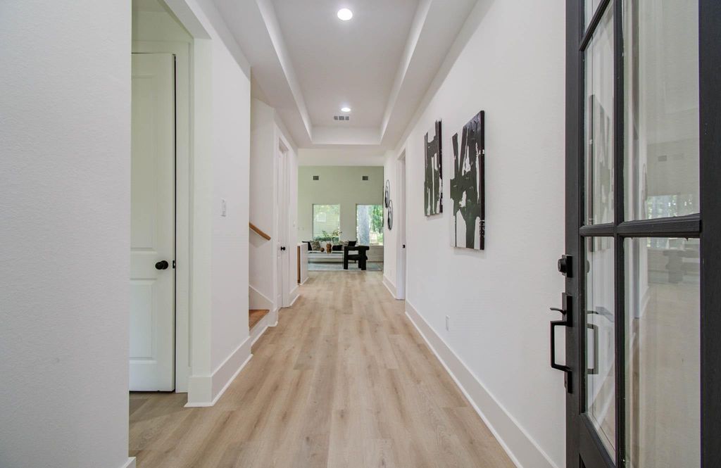 Photo of 1802 Rollingwood Drive, Huntsville, TX 77340 (MLS # 90371131)