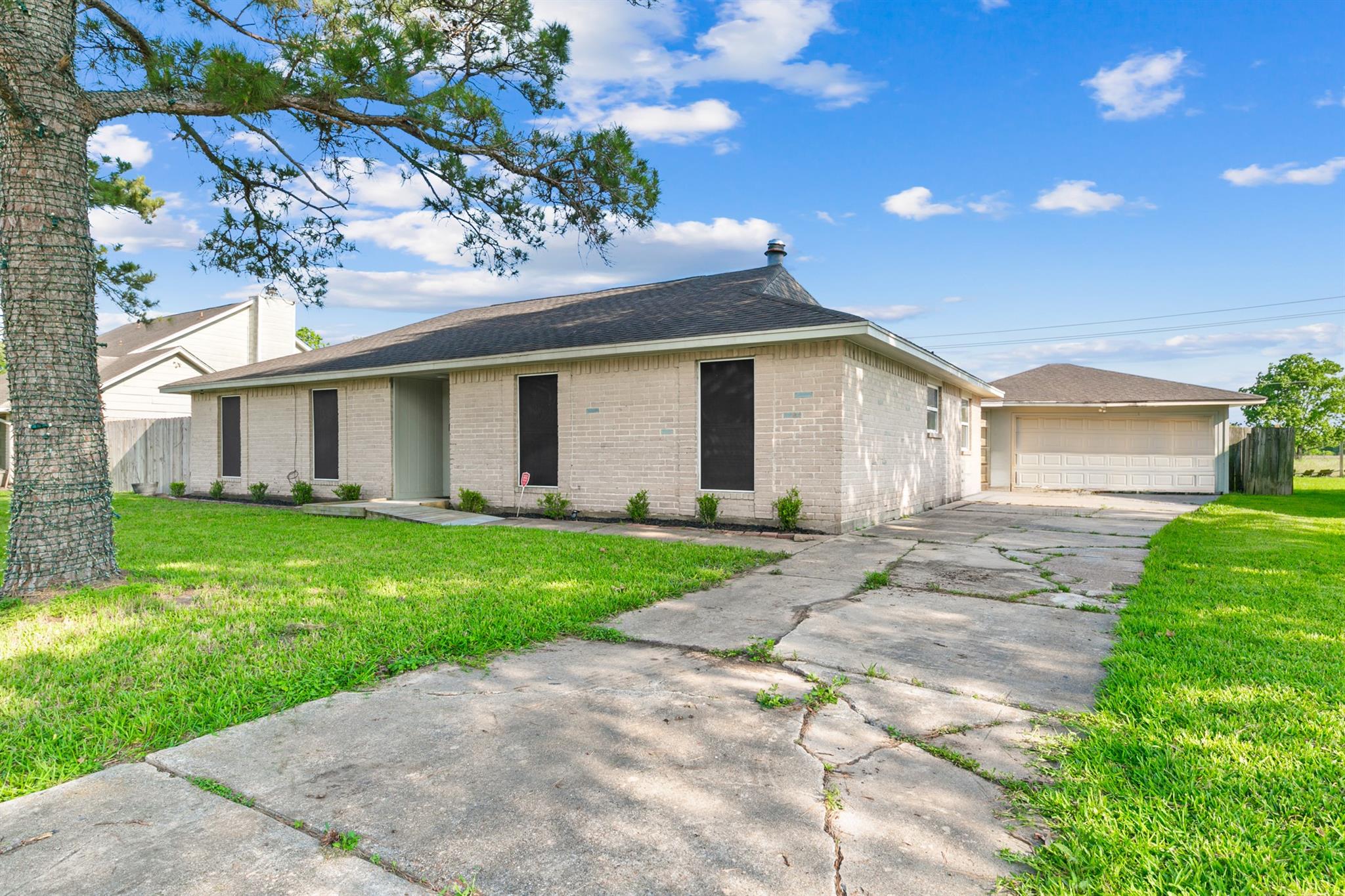 7003 Rockergate Drive