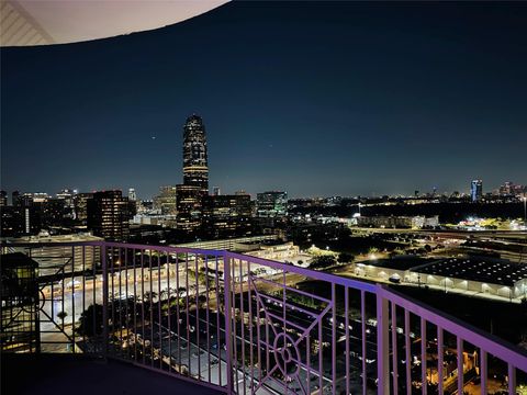 Photo of 3505 Sage Road #2209, Houston, TX 77056 (MLS # 30759554)