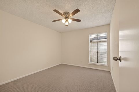 Tiny photo for 3919 Fairmont Parkway #240, Pasadena, TX 77504 (MLS # 13386745)