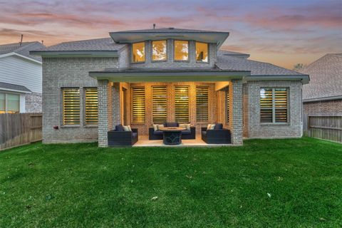 Tiny photo for 407 Tulip Tree Court, Conroe, TX 77318 (MLS # 40212821)