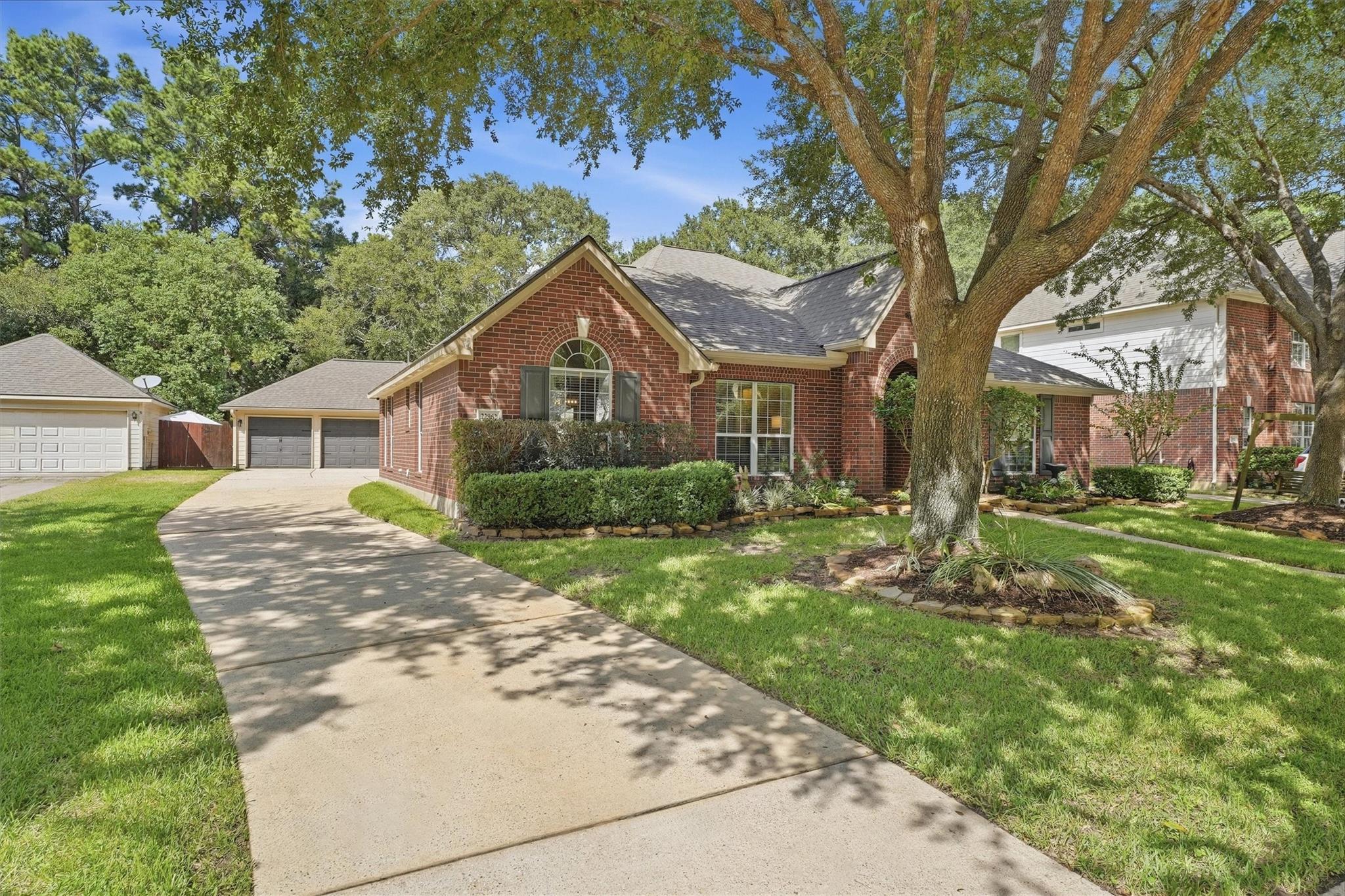 22962 Cayman Estate