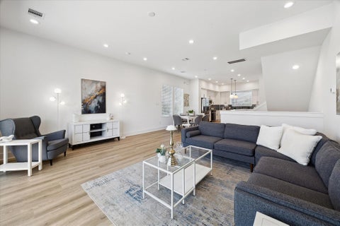 Photo of 5632 Camino Encantado Drive, Houston, TX 77091 (MLS # 91458318)