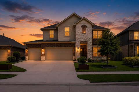 Homes For Sale - 326 Westlake Terrace Drive<br/> Montgomery County, Conroe, TX 77304