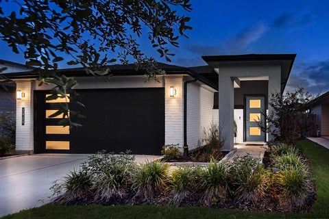 Photo of 2909 Newington Lane, Houston, TX 77047 (MLS # 5517761)