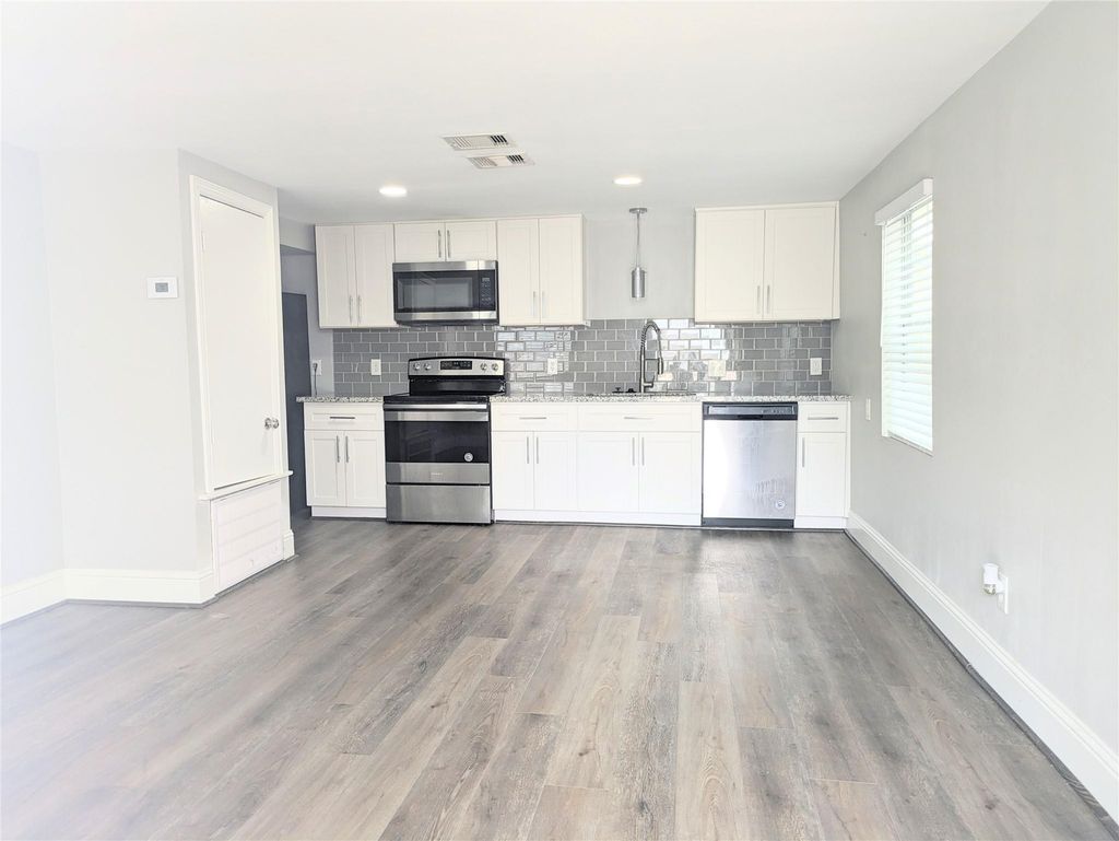Photo of 813 Alexander Street #1, Houston, TX 77007 (MLS # 55726260)