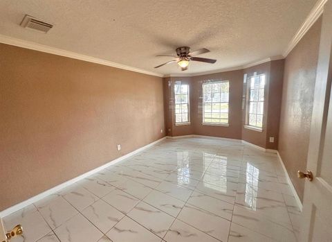 Tiny photo for 222 Henrietta Street, Webster, TX 77598 (MLS # 56170638)