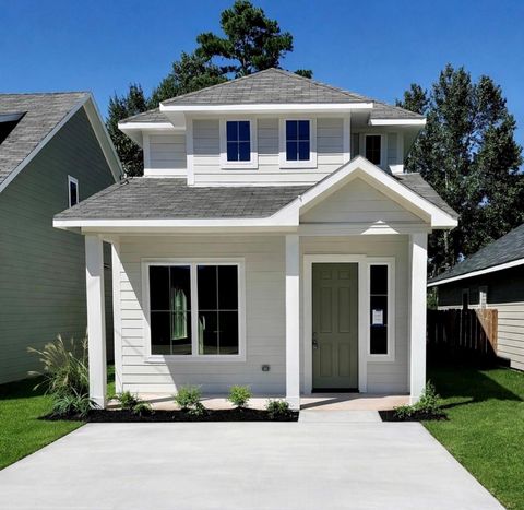 Photo of 16912 Kempwood, Montgomery, TX 77316 (MLS # 44336972)