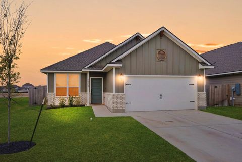 Photo of 1905 Stubbs Drive, Bryan, TX 77807 (MLS # 45079325)