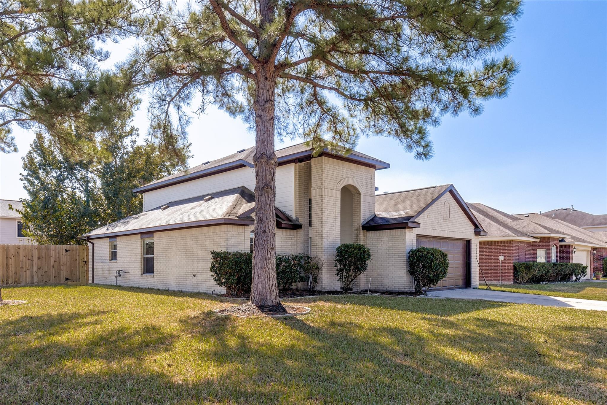 2103 Laurel Arbor Drive