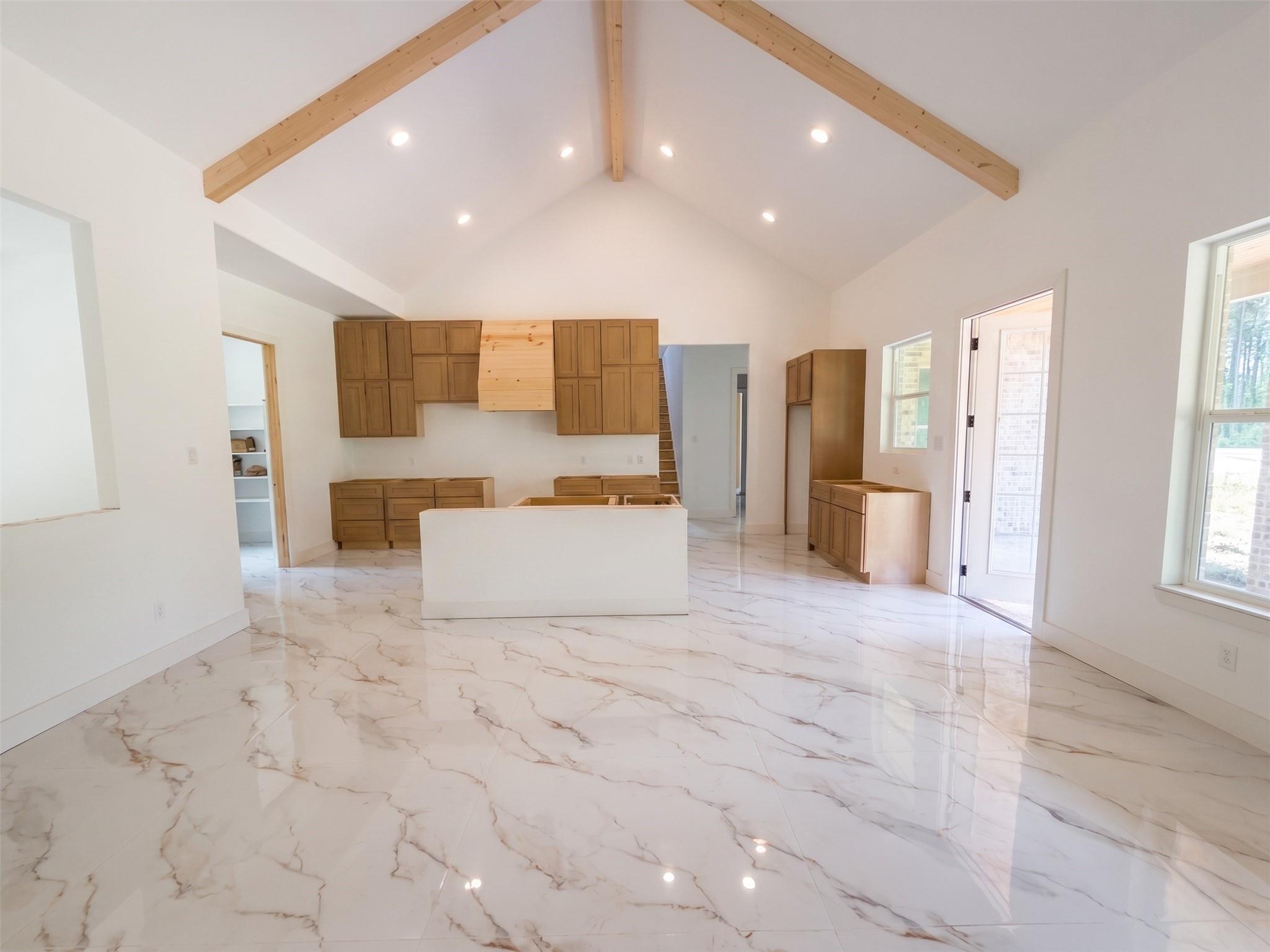 3033 Coast Dr