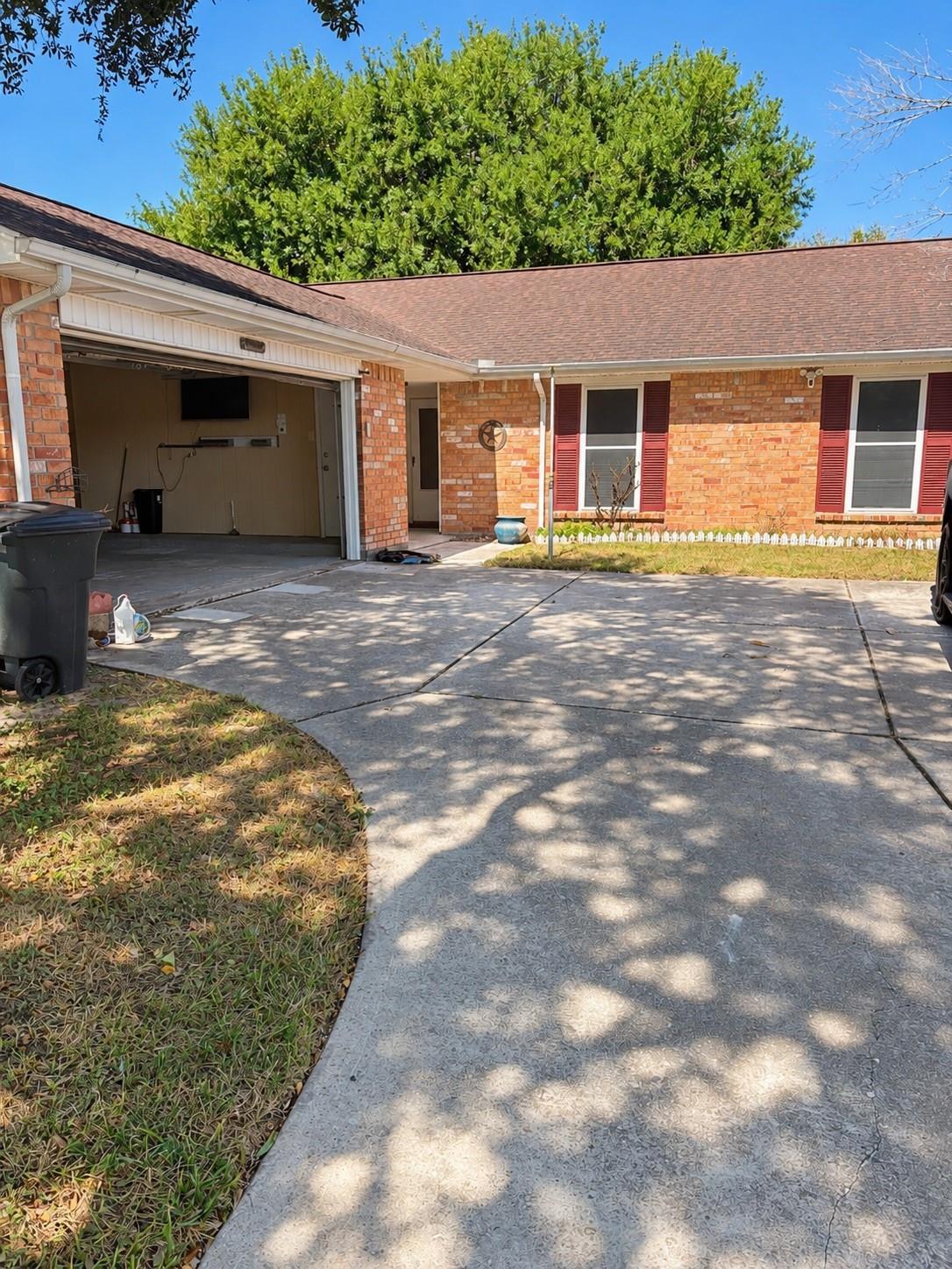 9811 Rocky Hollow Road