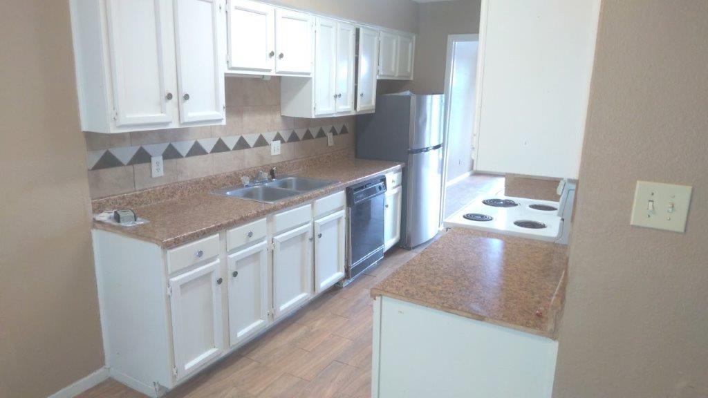 2429 Miramar Court 2429