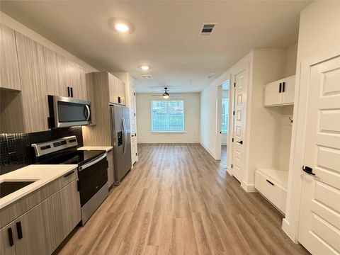 Photo of 2520 Washington Ave AVE #A7, Houston, TX 77007 (MLS # 79786322)