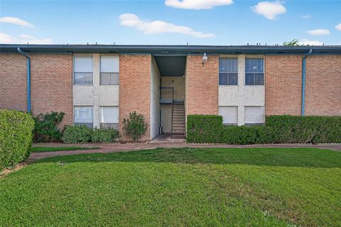 Photo of 8360 Jorine Drive #8360, Houston, TX 77036 (MLS # 18779330)