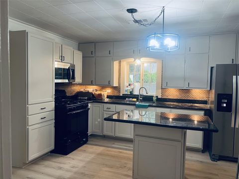 Photo of 1747 5th Street, Rosenberg, TX 77471 (MLS # 64656946)