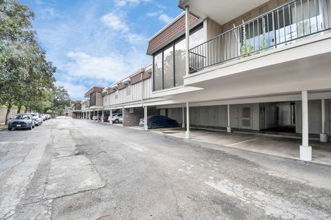 Photo of 7575 Katy Freeway #30, Houston, TX 77024 (MLS # 95128282)